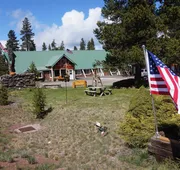 Eagle Crater Lake Inn hotel detail image 5