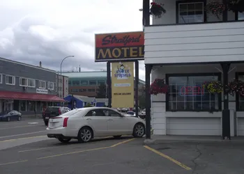 Stratford Motel hotel thumbnail 2