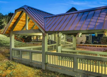 Canadian Princess Lodge & Marina hotel thumbnail 4