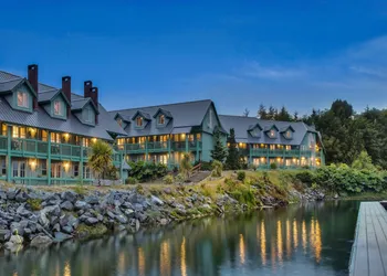 Canadian Princess Lodge & Marina hotel thumbnail 6