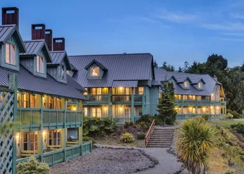 Canadian Princess Lodge & Marina hotel thumbnail 8