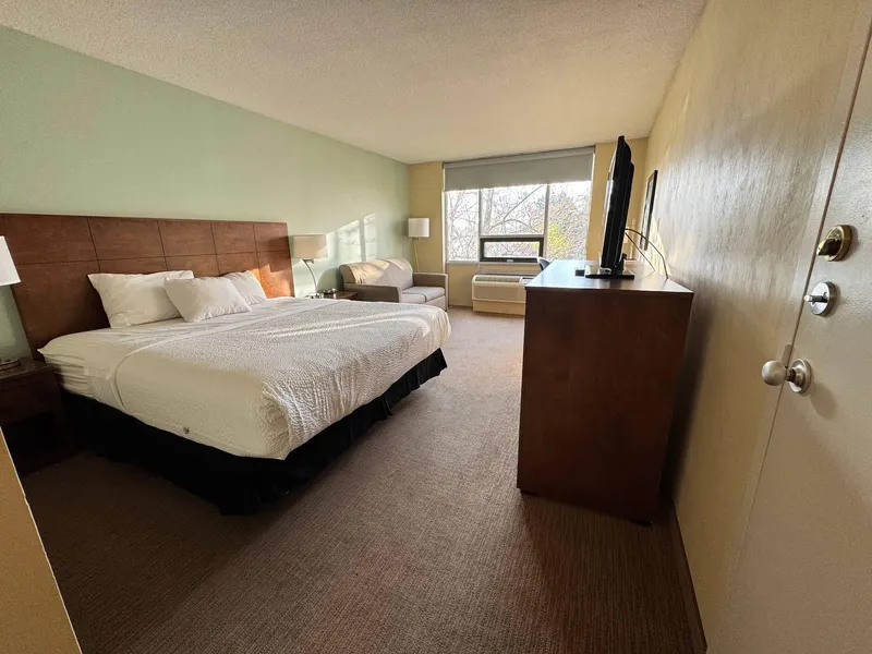 Quality Inn & Suites hotel detail image 6