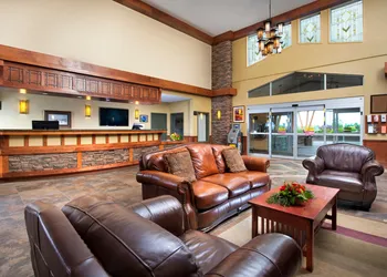 Gold Eagle Lodge hotel thumbnail 5