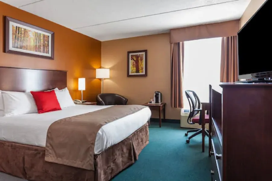 Ramada by Wyndham Timmins hotel detail image 2