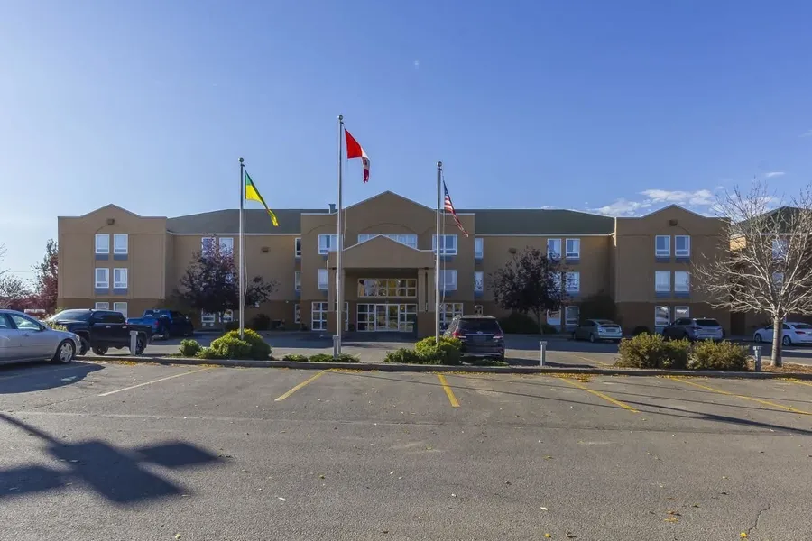 Comfort Inn & Suites hotel detail image 2