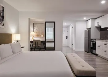 The Arlo Hotel BW Signature Collection hotel thumbnail 3