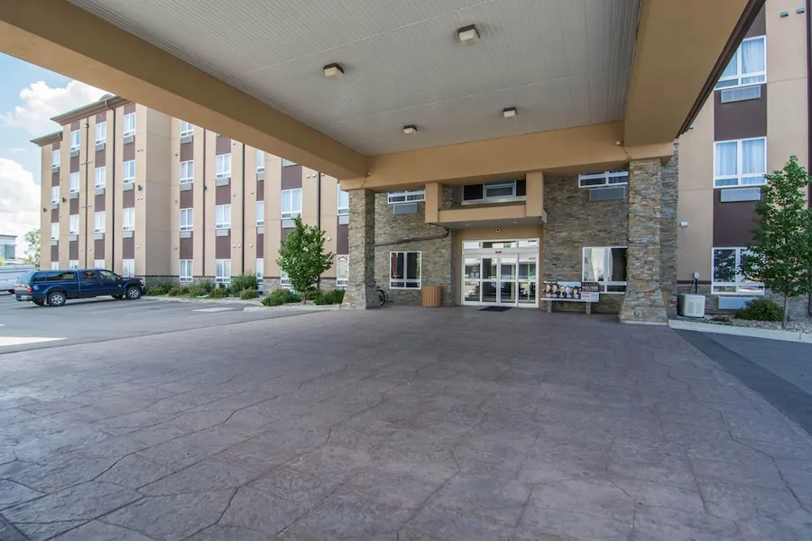 Comfort Inn & Suites hotel detail image 2
