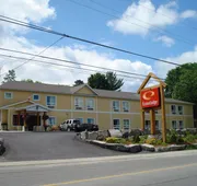 Econo Lodge hotel detail image 3
