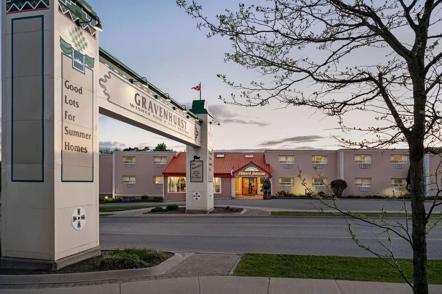 Howard Johnson by Wyndham Gravenhurst hotel detail image 2