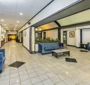 Comfort Inn & Suites Downtown Edmonton hotel detail image 5