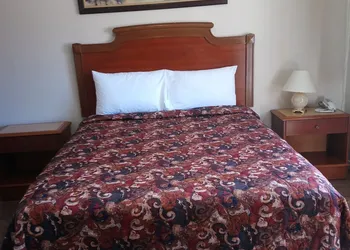 Relax Inn Collingwood hotel thumbnail 4