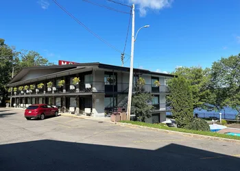 Motel Panoramique hotel thumbnail 3