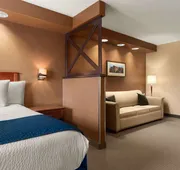 Days Inn & Suites by Wyndham Brandon hotel detail image 5