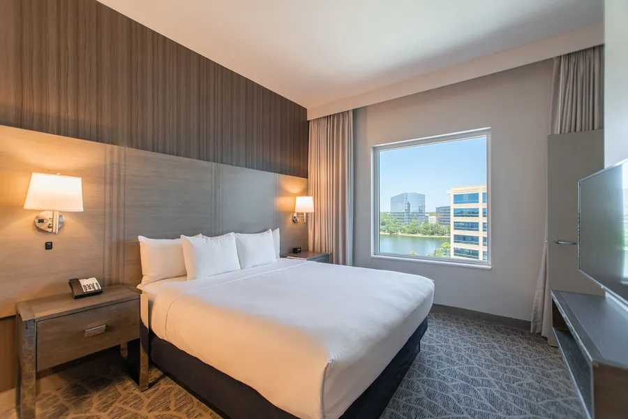 Embassy Suites by Hilton The Woodlands at Hughes Landing hotel detail image 6