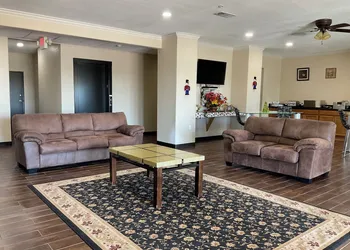 Yorktown Inn And Suites hotel thumbnail 7