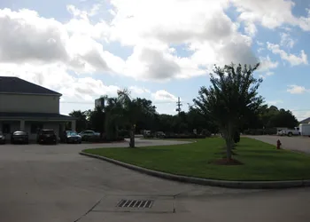 Scottish Inn and Suites hotel thumbnail 5