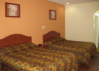 Scottish Inn and Suites hotel thumbnail 6