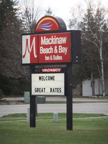 Mackinaw Beach & Bay Inn & Suites hotel detail image 2