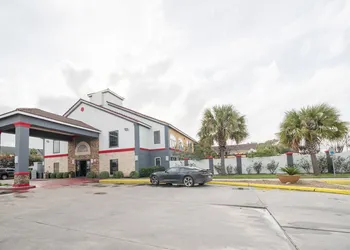 Baymont by Wyndham Houston North hotel thumbnail 2