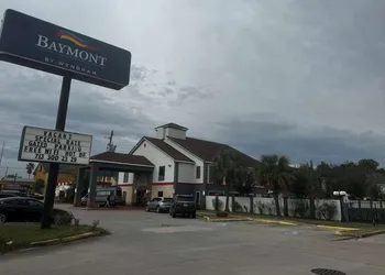 Baymont by Wyndham Houston North hotel thumbnail 5