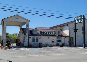Cedar Creek Inn hotel thumbnail 2
