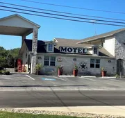 Cedar Creek Inn hotel detail image 7