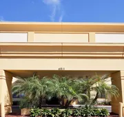 La Quinta Inn & Suites by Wyndham Tampa Fairgrounds - Casino hotel detail image 4