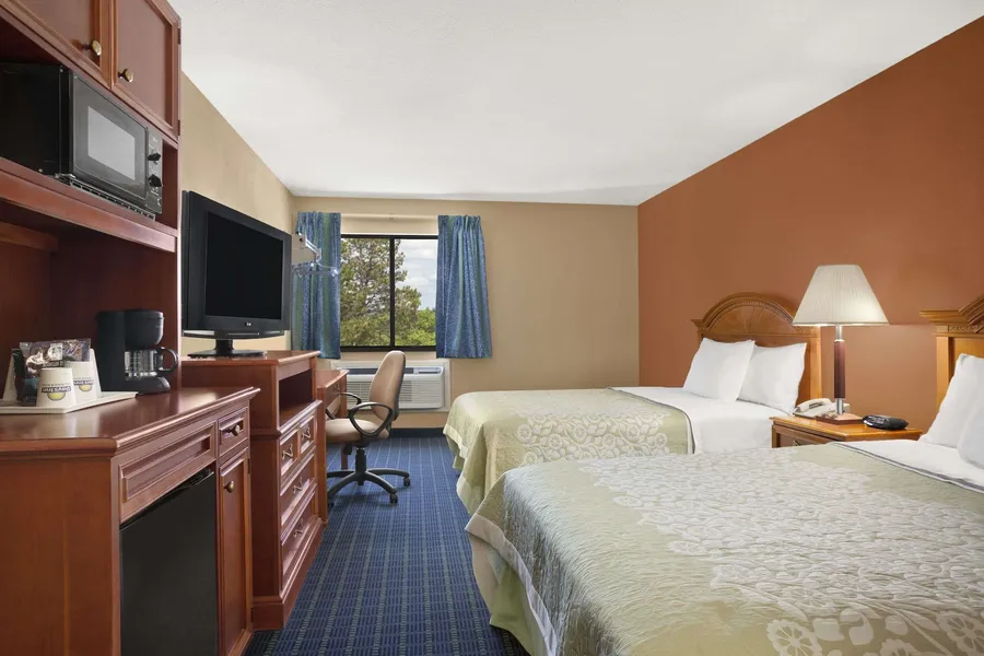 Days Inn by Wyndham Middletown hotel detail image 2