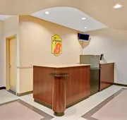 Super 8 by Wyndham Milford/New Haven hotel detail image 3