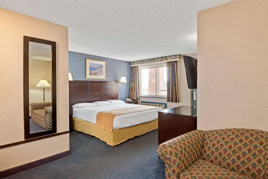 Super 8 by Wyndham Milford/New Haven hotel detail image 6