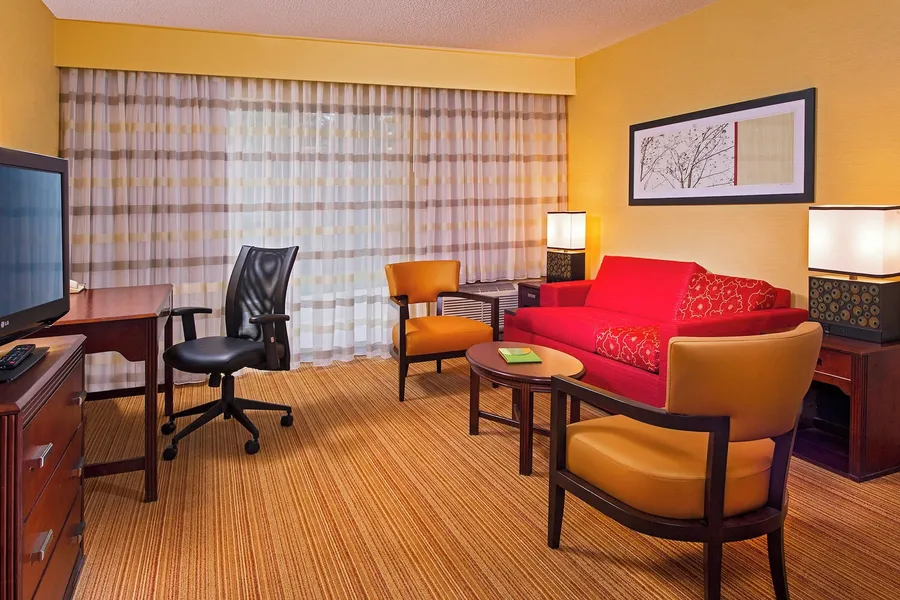 Courtyard by Marriott Richmond Northwest hotel detail image 6