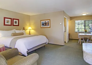 Svendsgaard's Inn hotel thumbnail 6