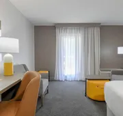 Comfort Inn & Suites At Dollywood Lane hotel detail image 3