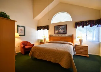 North Bay at Lake Arrowhead hotel thumbnail 3