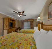 Carmel Inn And Suites hotel detail image 4