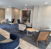 La Quinta Inn & Suites by Wyndham Nashville Airport hotel detail image 7