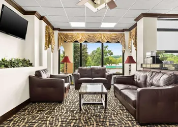 Quality Inn Russellville hotel thumbnail 5