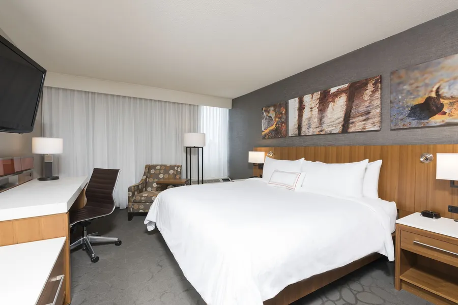 Sonesta Hotel Grand Rapids Airport hotel detail image 6