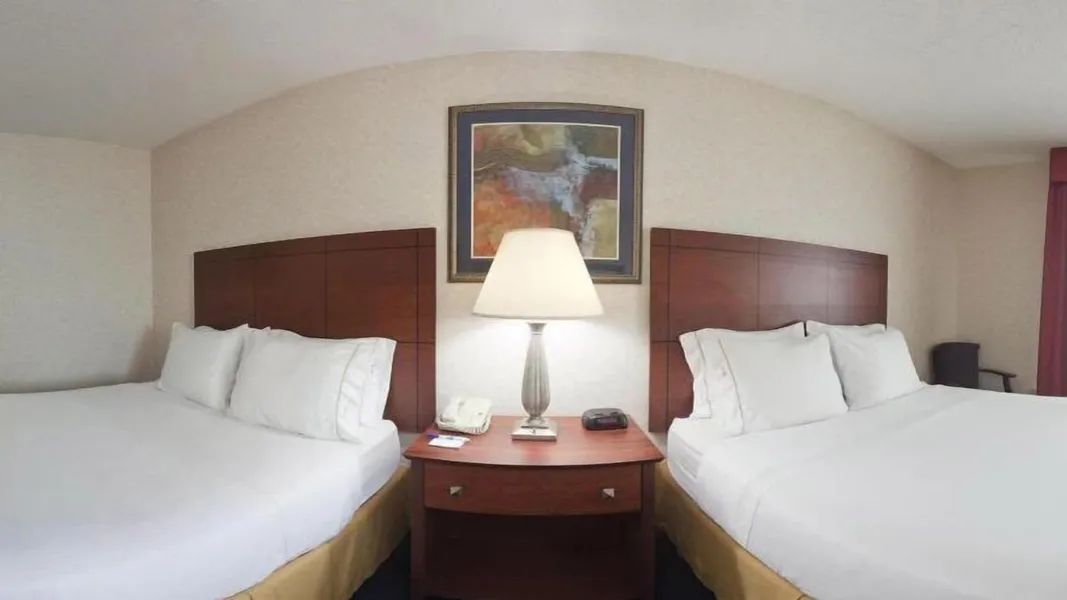 Holiday Inn Express Deforest by IHG hotel detail image 6