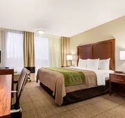 Comfort Inn & Suites Omaha Central hotel detail image 4