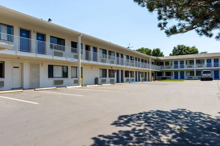 Motel 6 Redding, CA - Central hotel detail image 2