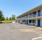 Motel 6 Redding, CA - Central hotel detail image 5