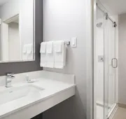 Courtyard by Marriott San Mateo Foster City hotel detail image 7