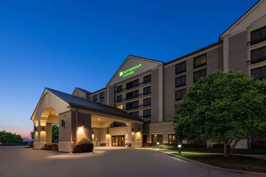 Wyndham Garden Kansas City Airport hotel detail image 2