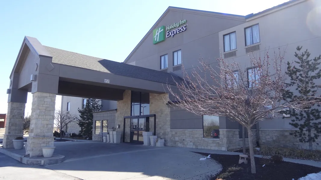 Holiday Inn Express Kansas City-Bonner Springs by IHG hotel detail image 2
