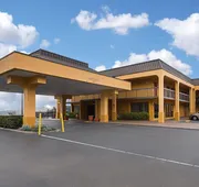 Quality Inn Airport - Southeast hotel detail image 3