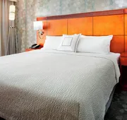 Courtyard by Marriott Hamilton hotel detail image 7