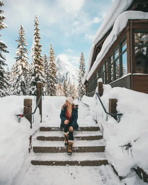 Emerald Lake Lodge hotel detail image 2