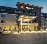 La Quinta Inn & Suites by Wyndham Salem NH hotel detail image 4
