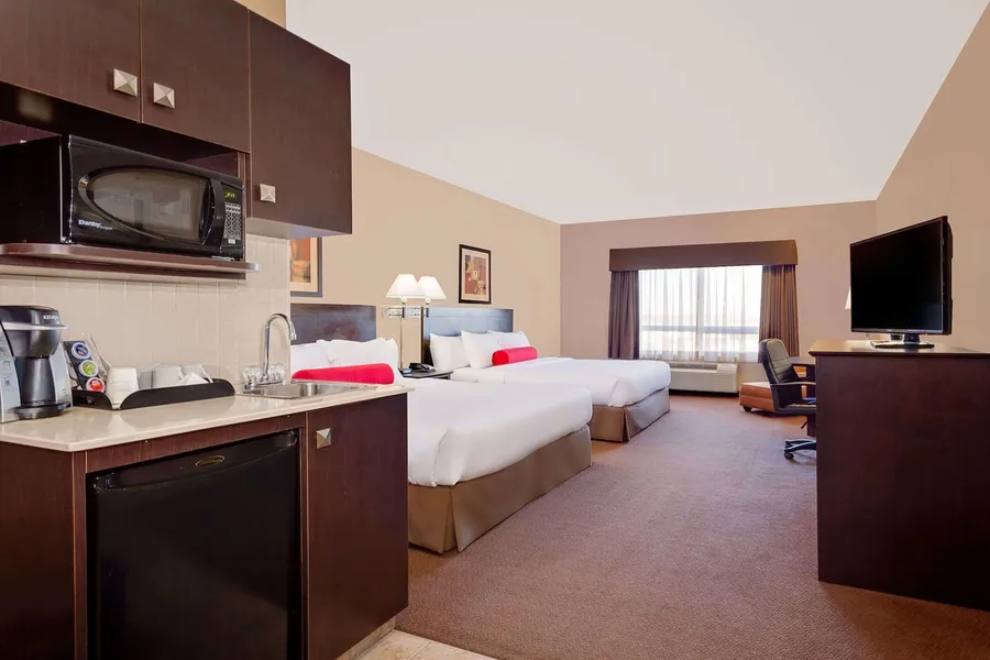 Ramada by Wyndham Stettler hotel detail image 6
